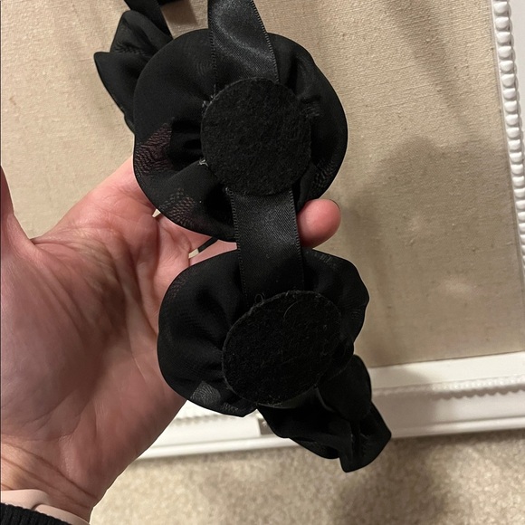 Black rose necklace - Picture 3 of 3